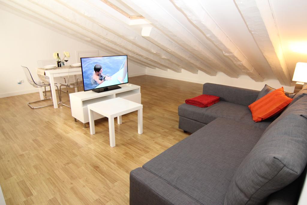 Apartamento Atico En Puerta Del Sol มาดริด ภายนอก รูปภาพ